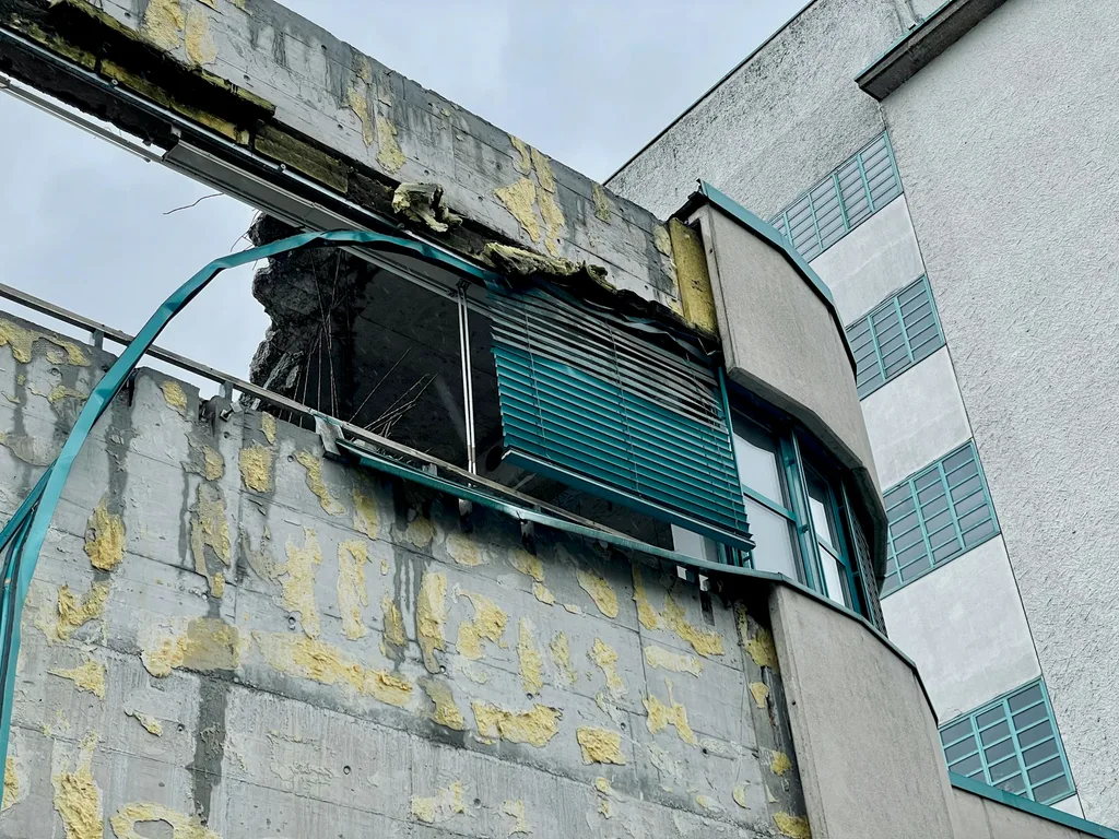 Air conditioning HVAC system installation — service imagery